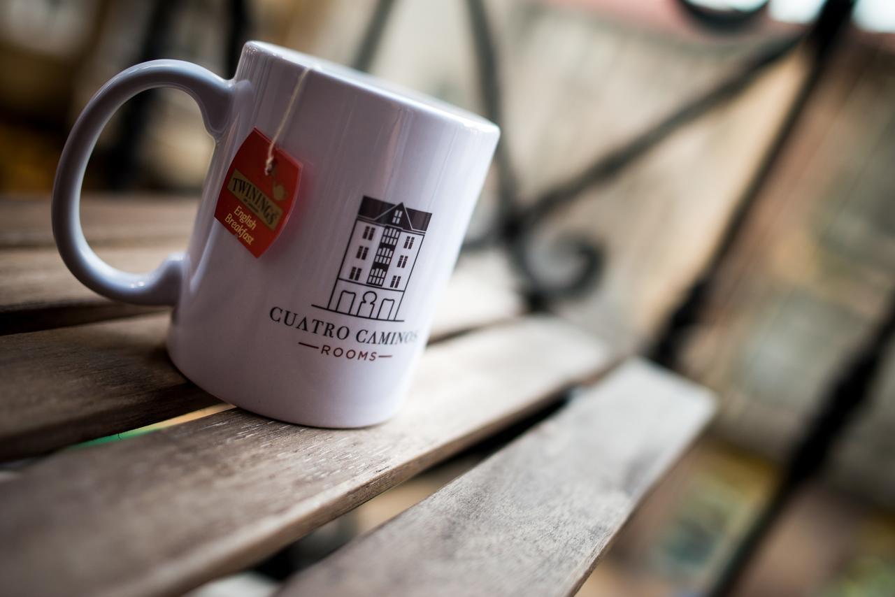 Cuatro Caminos Rooms Torrelavega Exterior photo